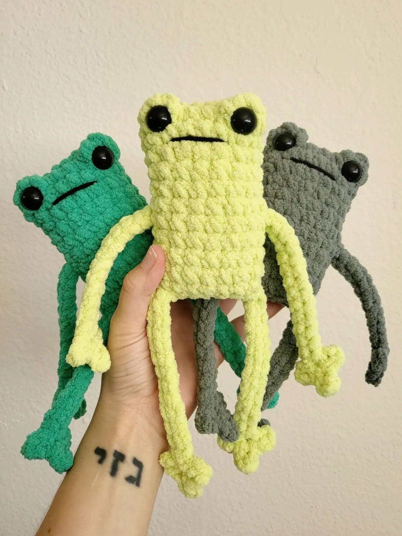 Frog Plushies  4+ colors! – Schiller Crafts